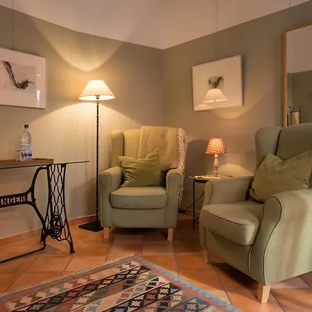 Kunsthaus Mit Frühstück Im Theophano