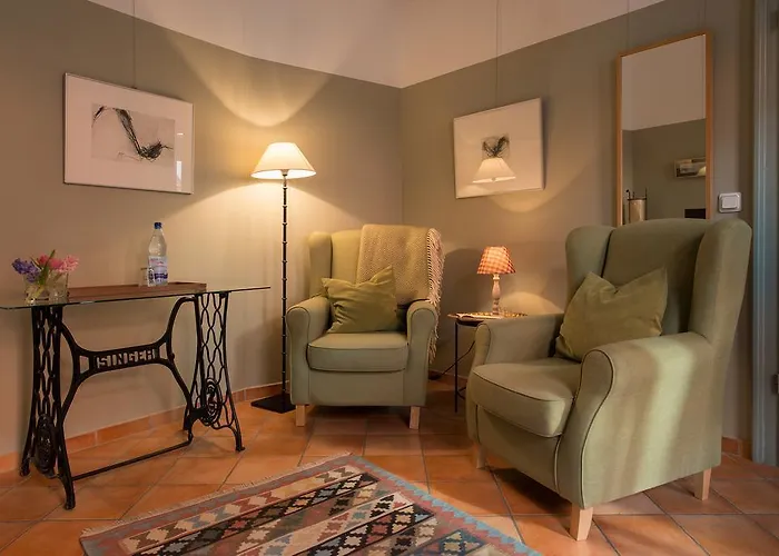 Kunsthaus Mit Fruehstueck Im Theophano