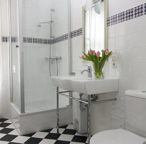 Kunsthaus Mit Fruehstueck Im Theophano Pensionat 4*