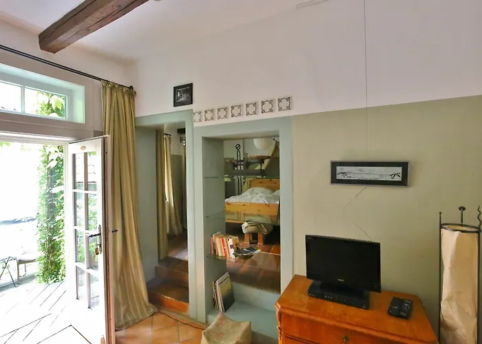 Pensionat Kunsthaus Mit Fruehstueck Im Theophano